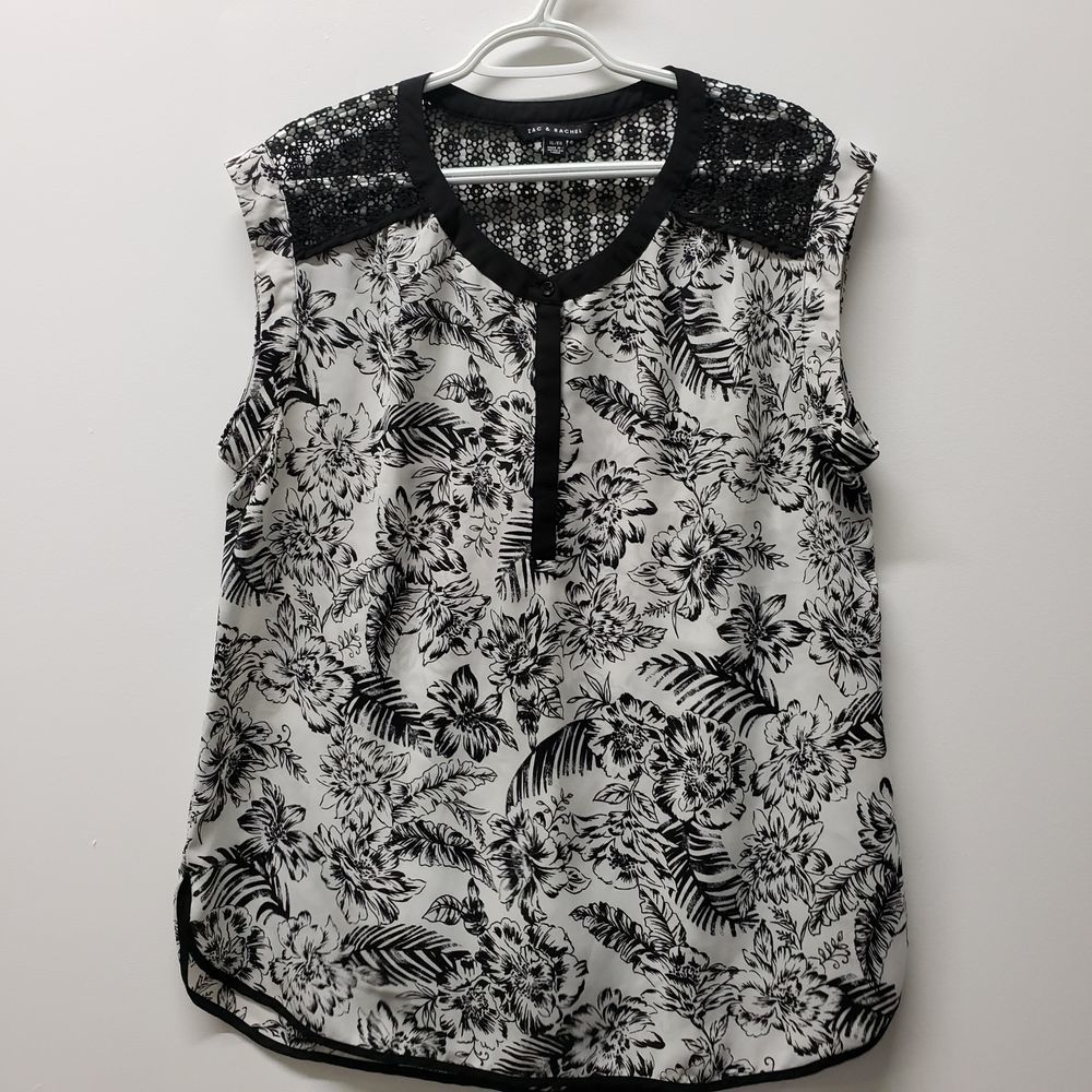 Zac & Rachel Sleeveless Crouchet Detail S/XL